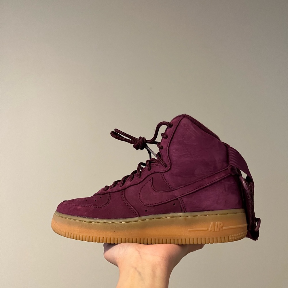 grew out of them. size 4y. in good condition.